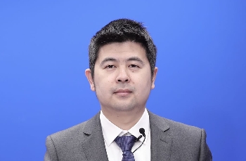 華富基金權益投資部總監陳啟明_副本.jpg